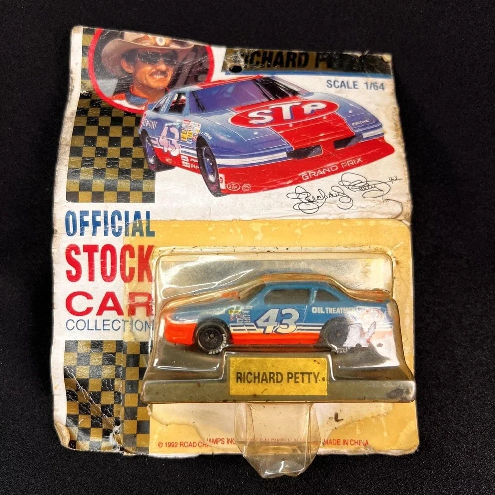 Road Champs Richard Petty Stock Car 1/64 Blue Fair 1992 STP Pontiac Grand Prix